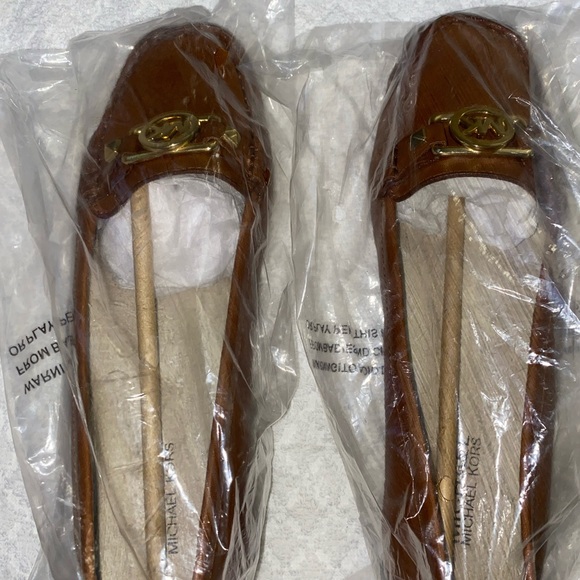 Michael Kors Leather Loafers, 9, luggage color - Picture 4 of 10